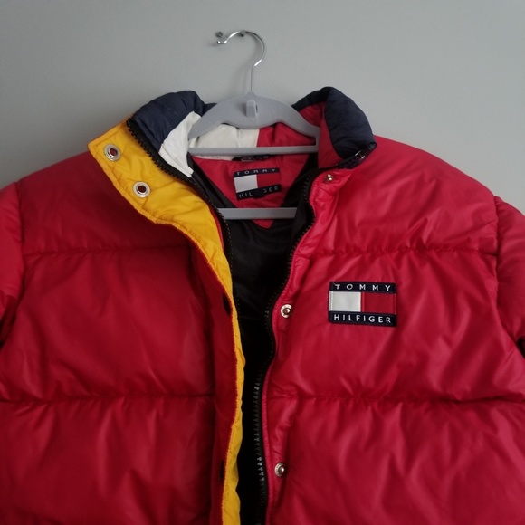 Vintage Tommy Hilfiger Red Puffer Jacket - Picture 2 of 8